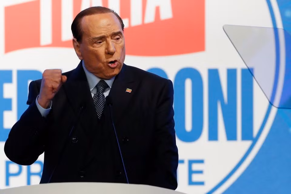 cuu thu tuong berlusconi chay dua trong cuoc bau cu y hinh 1