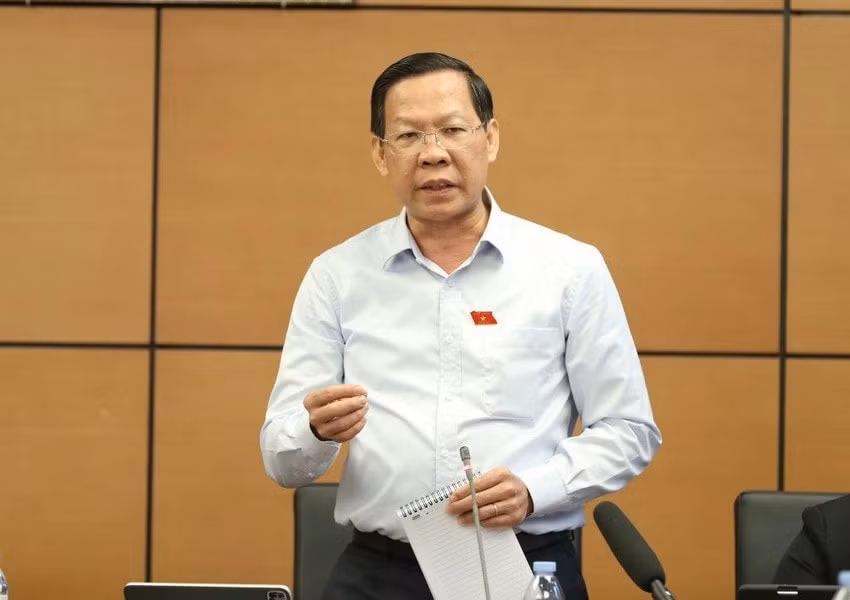chu tich ubnd tphcm de nghi dau tu truc thang robot nguoi may tham gia chua chay hinh 1