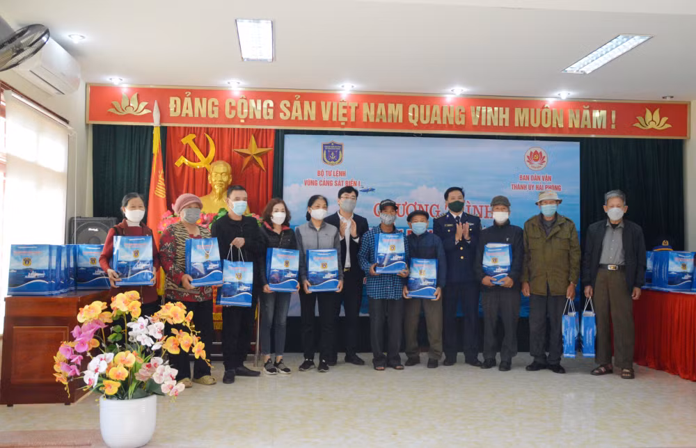 canh sat bien dong hanh voi ngu dan tren cac vung bien dao hinh 4