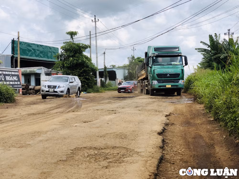 dak lak dan khon kho vi duong tinh lo bien thanh ao sau moi tran mua hinh 9