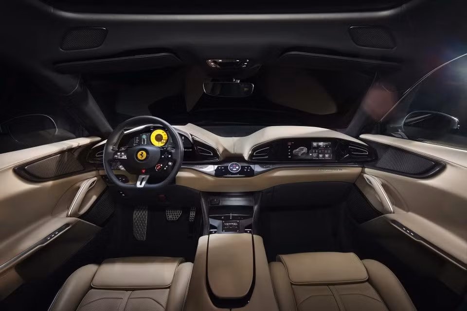 ferrari gioi thieu mau suv 4 cho purosangue hinh 8