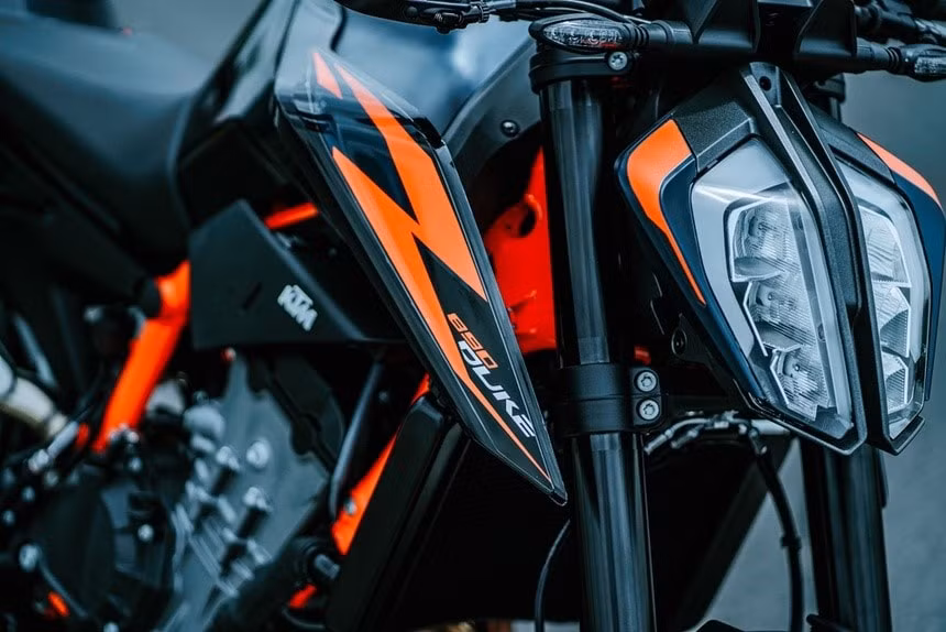 ktm 890 duke r 2022 dau tien ve viet nam hinh 3