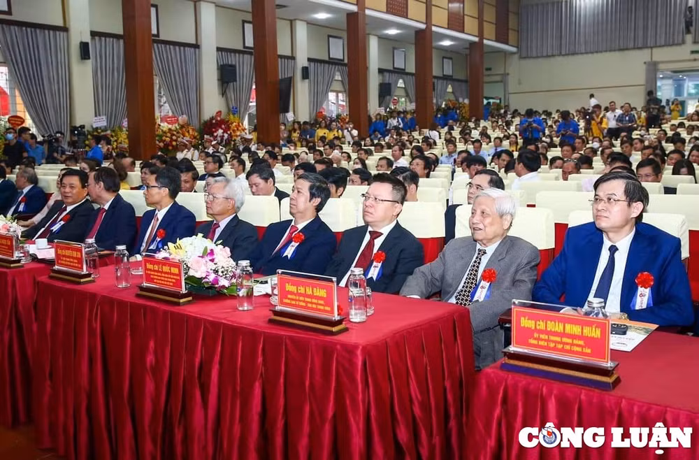 hoc vien bao chi va tuyen truyen ky niem 60 nam ngay thanh lap va don nhan huan chuong doc lap hang ba hinh 3