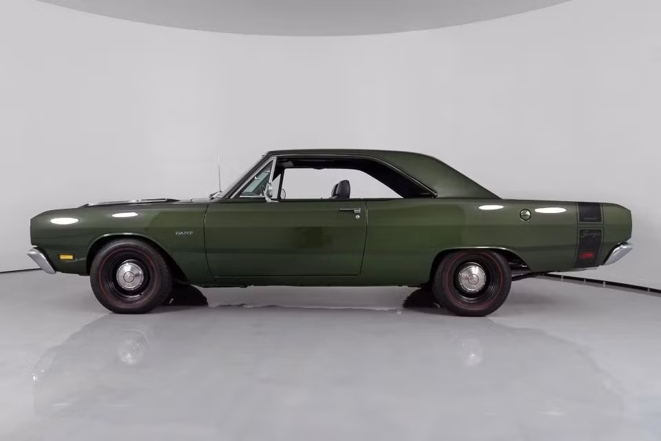 ngam bo doi dodge challenger va charger swinger mang phong cach co dien hinh 2
