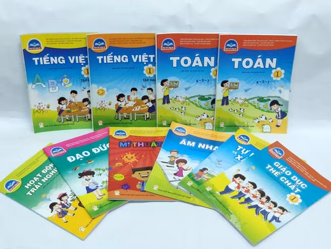 chuyen gia de nghi tham do y kien du luan ve doi moi chuong trinh sach giao khoa hinh 3