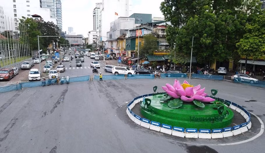 ha noi dieu chinh lo trinh hang loat tuyen buyt khi thi cong ga ngam s12 hinh 1