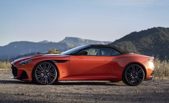 sieu xe aston martin dbs superleggera 2022 co gia 358 ty dong hinh 3
