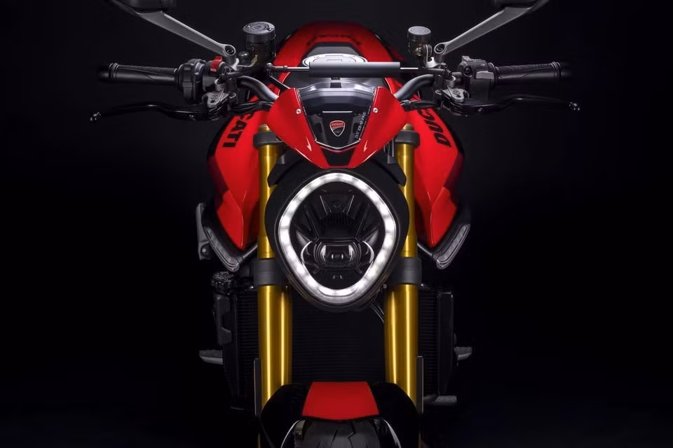 ducati monster sp ra mat tai chau au so huu suc manh 111 ma luc hinh 2