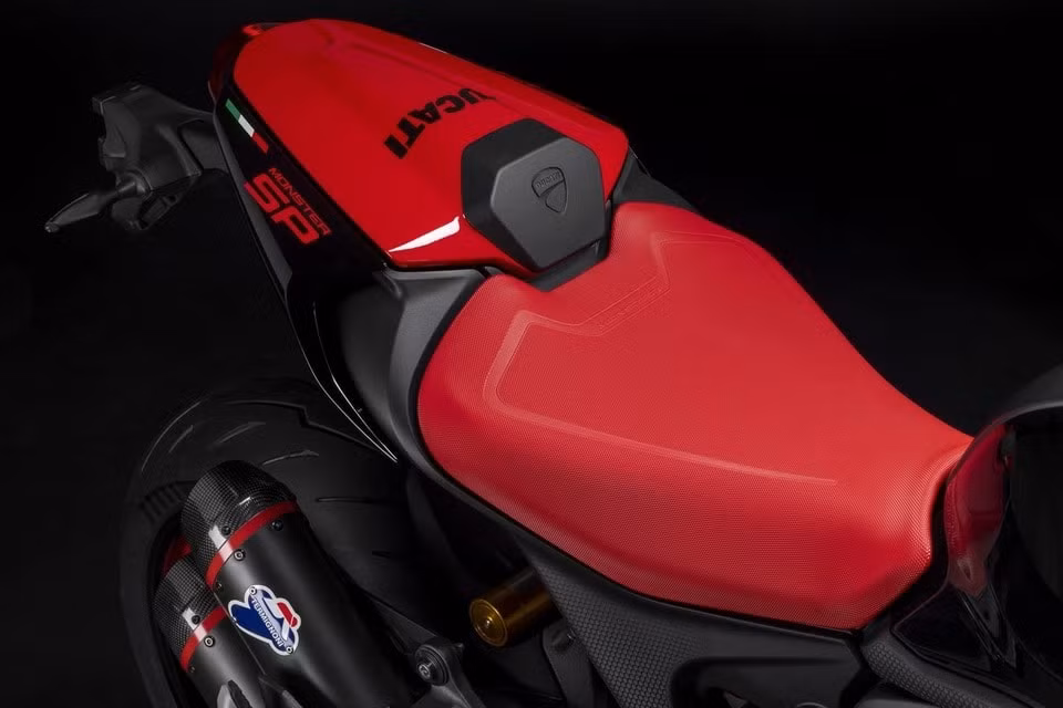 ducati monster sp ra mat tai chau au so huu suc manh 111 ma luc hinh 4