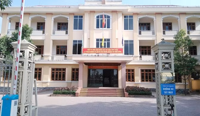 Tạm giữ 3 cán bộ Sở Kế hoạch Đầu tư Nghệ An để điều tra