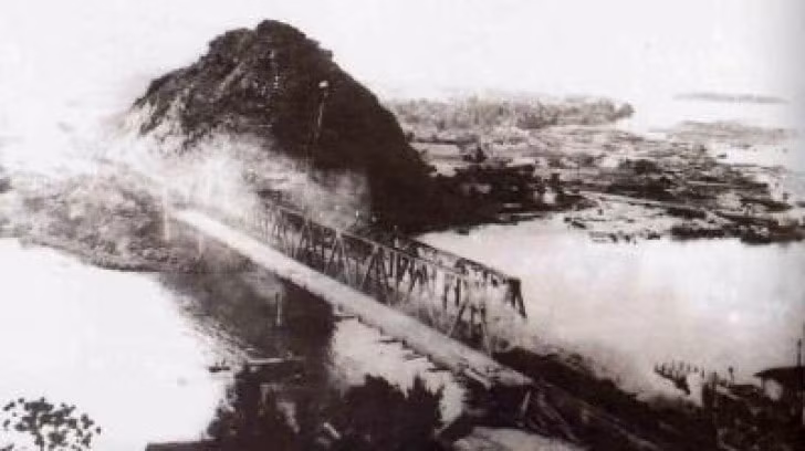 nho lai 58 nam tran danh lich su tren cau ham rong hinh 1