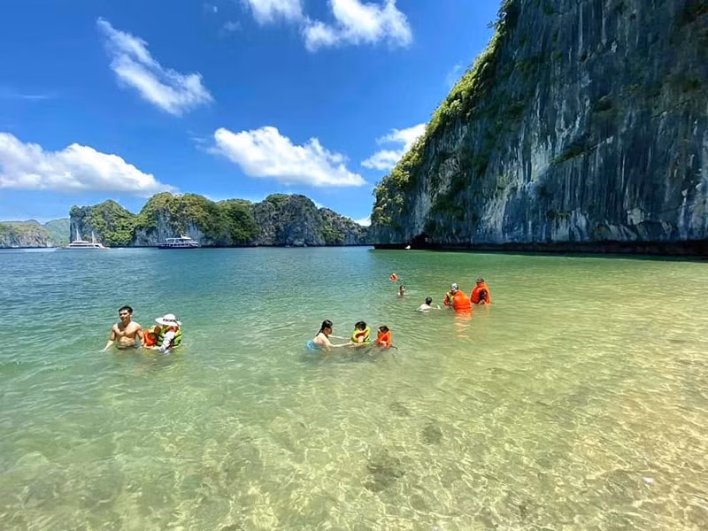 yeu cau bao cao viec rac thai ngap tren vinh ha long va vinh lan ha hinh 3