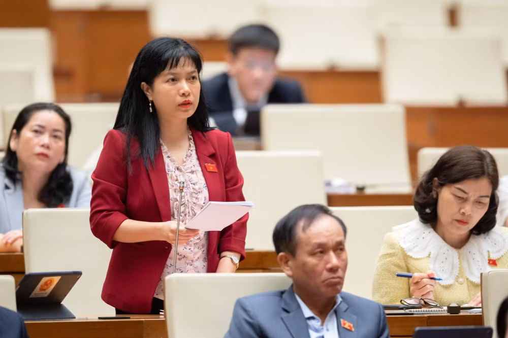 noi o phai duoc nhan duoc den bu truoc khi di doi hinh 3