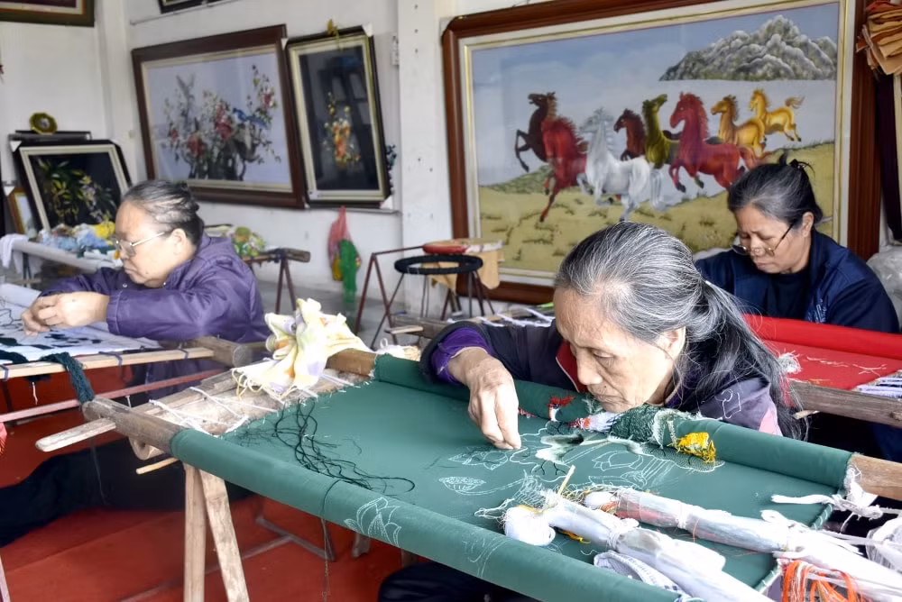 danh thuc tiem nang du lich lang nghe o ha noi hinh 2