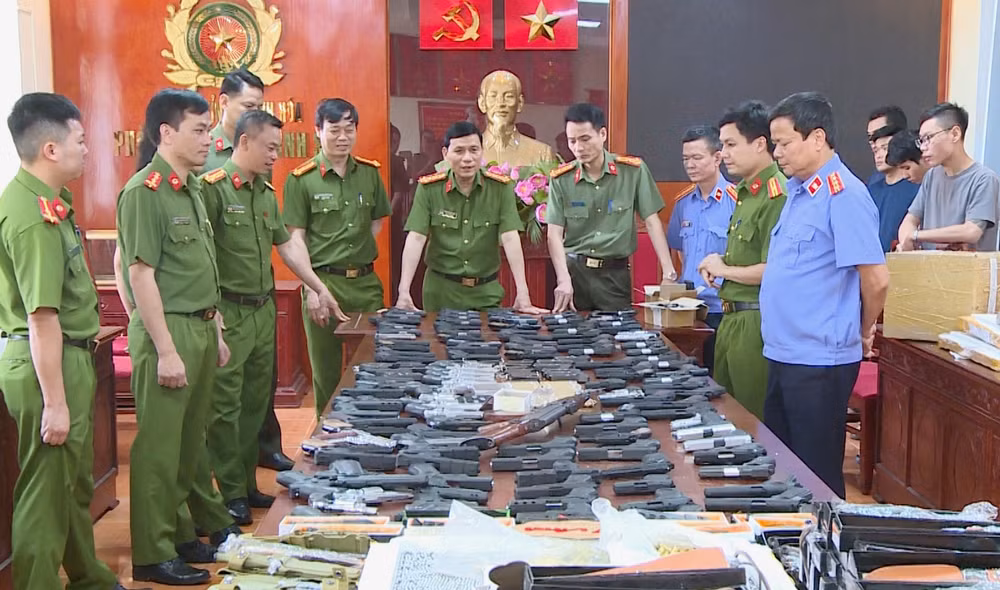triet pha duong day mua ban trai phep vu khi quan dung tai thanh hoa hinh 1