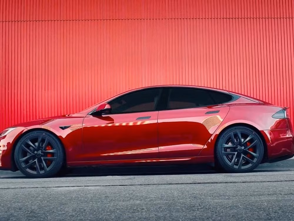 tesla model s 2023 duoc trung bay tai trung quoc voi muc gia 269 ty dong hinh 4