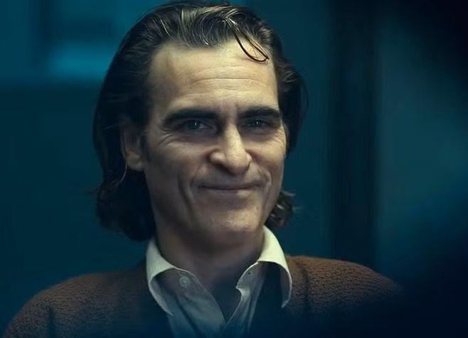 joker joaquin phoenix bat ngo xiu do canh quay cang thang hinh 1