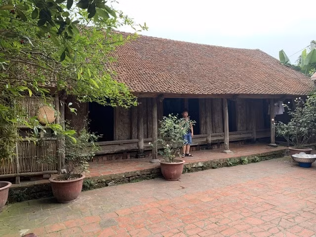 lang co duong lam no luc thu hut du khach hinh 1