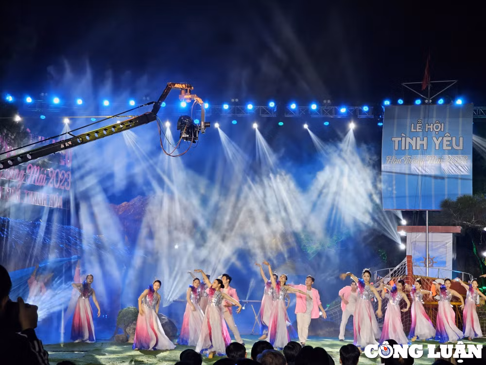 hang ngan du khach du le hoi tinh yeu hon trong mai sam son 2023 hinh 3