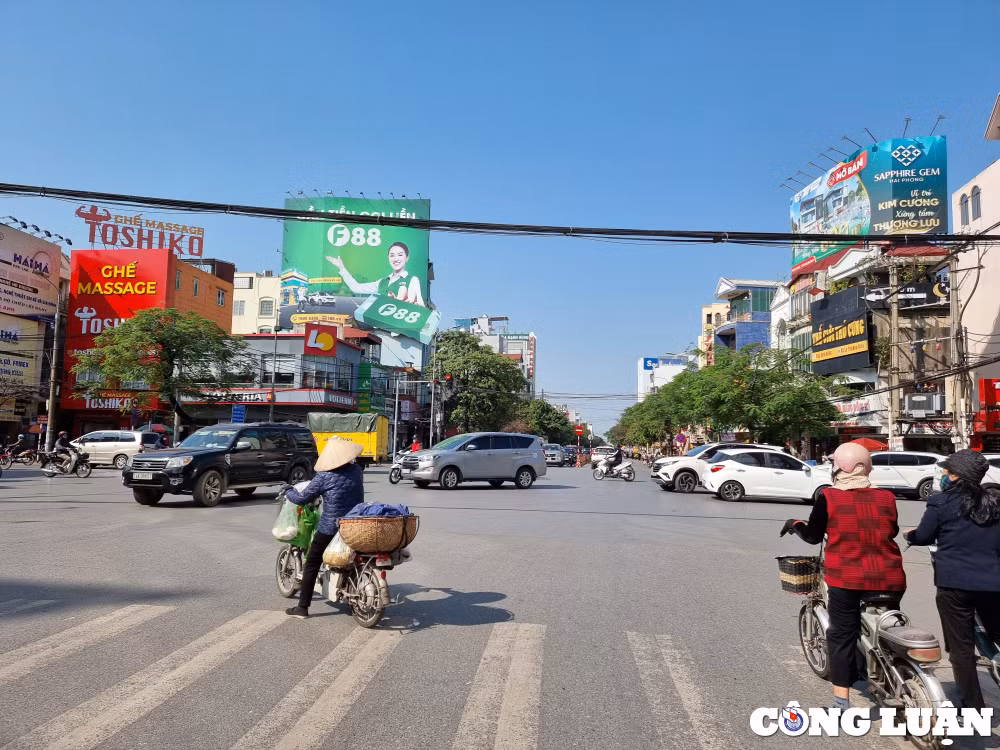 hai phong lap camera phat nguoi o to tai 5 nut giao lon hinh 1