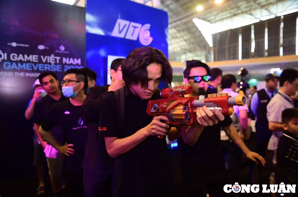 gioi tre hao hung tham gia ngay hoi game viet nam lan dau duoc to chuc hinh 5