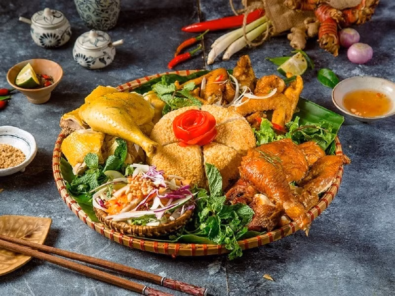 lan dau tien to chuc le hoi am thuc xu doai hinh 1