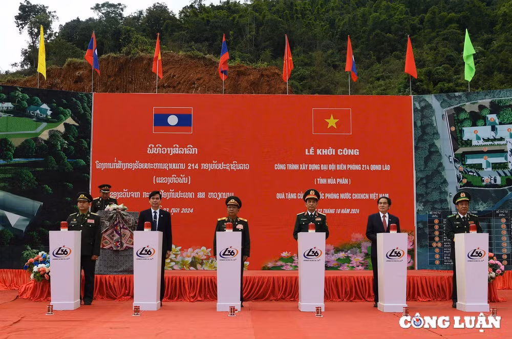 giao luu huu nghi quoc phong bien gioi viet nam lao tang cuong tinh huu nghi doan ket giua quan va dan hai nuoc hinh 16
