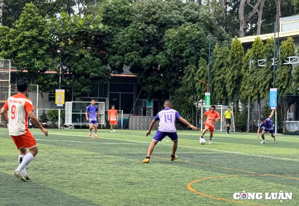 khai mac giai bong da bao chi toan quoc press cup lan thu viii khu vuc phia nam hinh 5