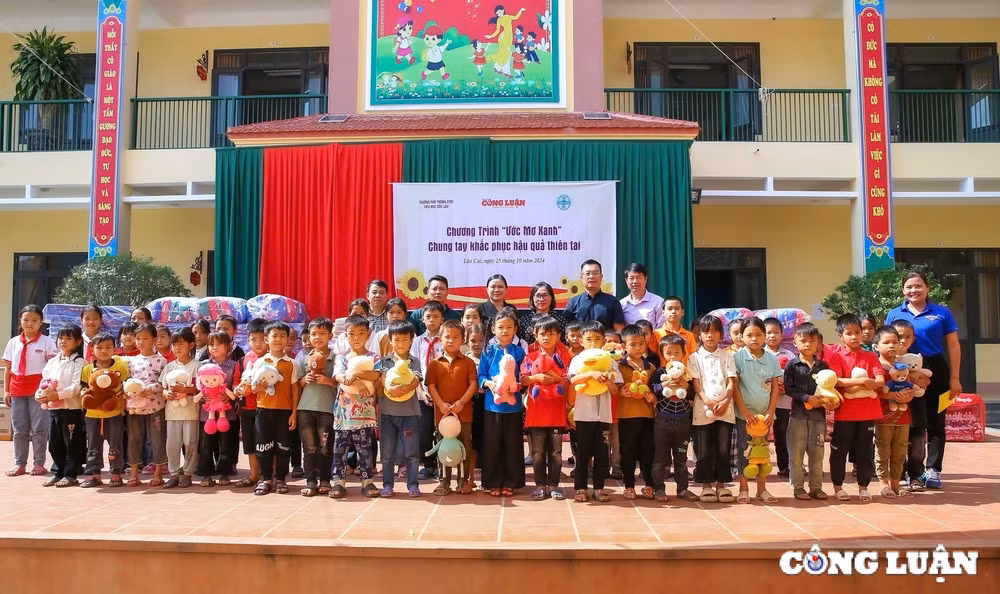 bao nha bao cong luan mang niem vui den voi hoc sinh cac huyen mien nui tinh lao cai hinh 4