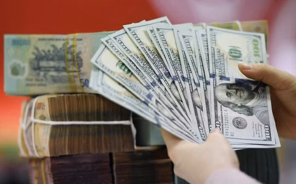 gia usd dong loat tang manh hinh 1