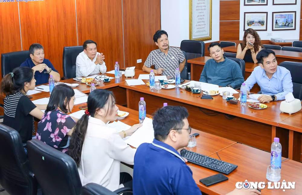 giai anh khoanh khac bao chi nam 2024 noi hoi tu nhung goc nhin da dang ve cuoc song hinh 1