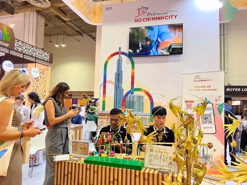 tphcm gioi thieu cac san pham dich vu du lich moi tai singapore hinh 2