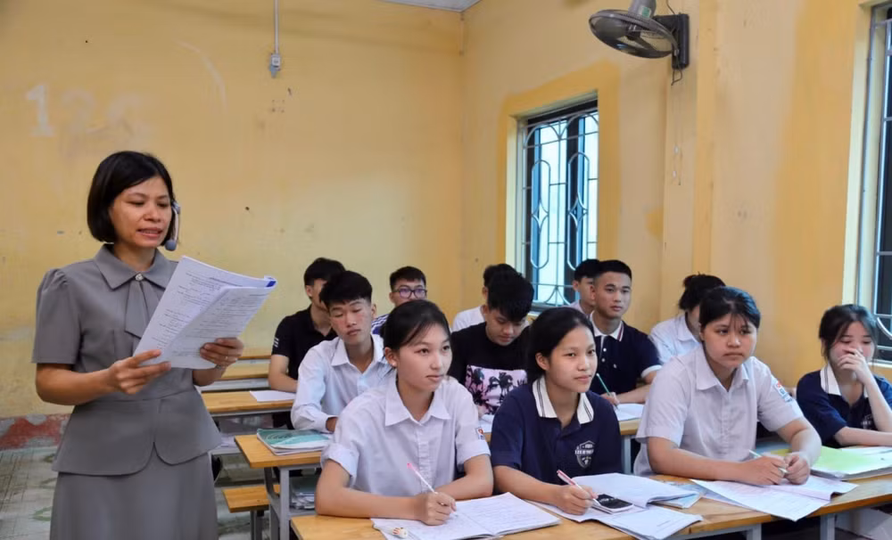hai duong yeu cau cac truong thpt dang ky chi tieu chat luong thi tot nghiep nam 2025 hinh 1