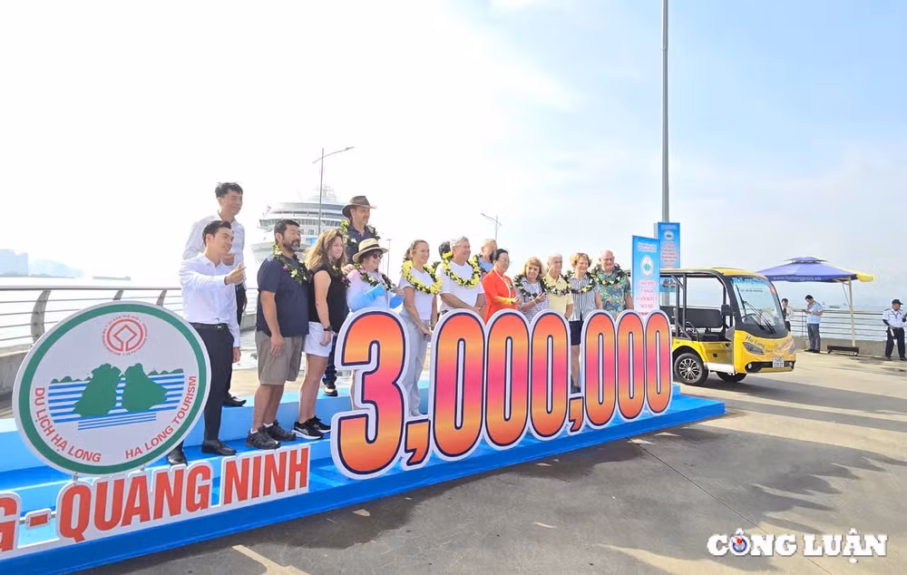 quang ninh don vi khach du lich quoc te thu 3 trieu hinh 8