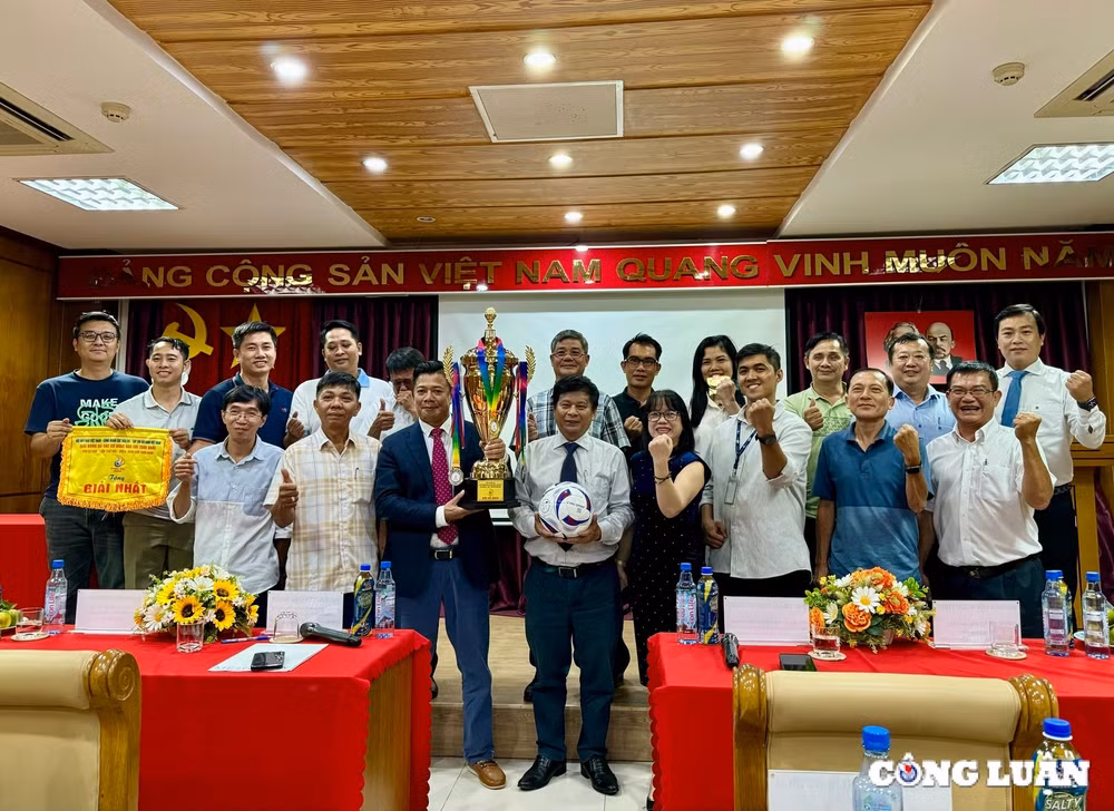 12 doi tham du giai bong da cac co quan bao chi toan quoc press cup 2024 khu vuc phia nam hinh 3
