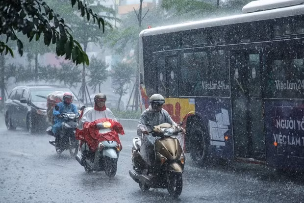 du bao thoi tiet ngay 26 8 bac bo giam mua trung bo tiep tuc nang nong hinh 1