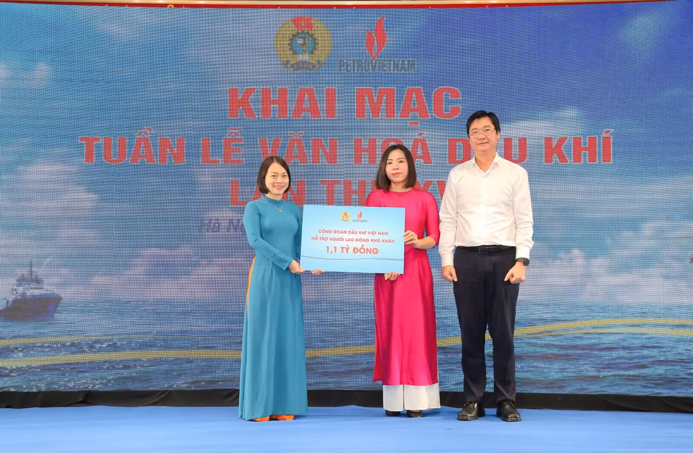 tuan le van hoa dau khi lan thu xv lan toa va phat trien van hoa petrovietnam den voi cong dong va xa hoi hinh 5