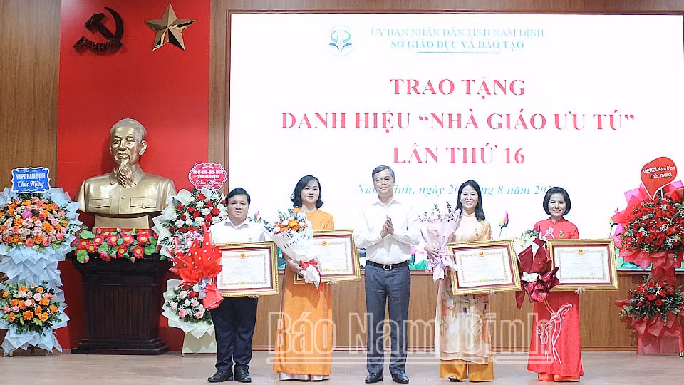 nganh giao duc nam dinh trien khai nhiem vu nam hoc 2024 2025 hinh 1