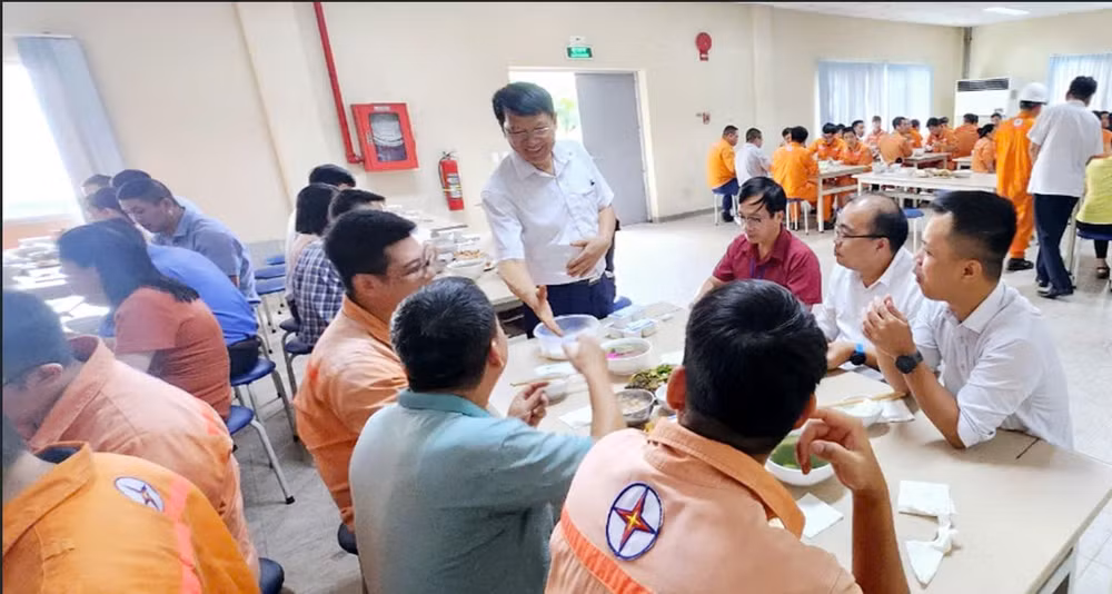 cong ty nhiet dien mong duong bua com cong doan am long nguoi lao dong hinh 3