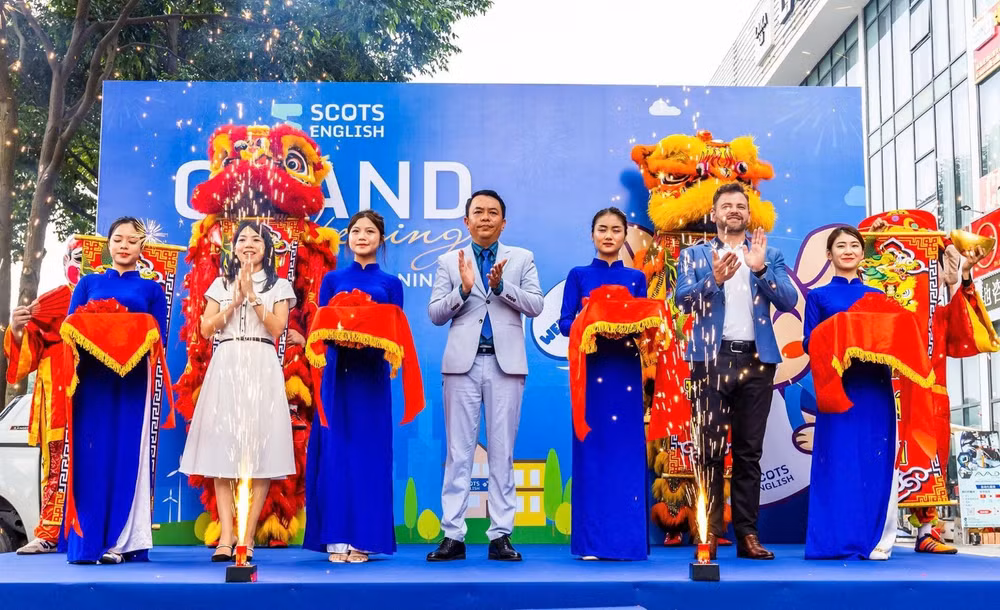 scots english tiep tuc khang dinh vi the dong loat khai truong 3 trung tam moi trong thang 8 2024 hinh 1