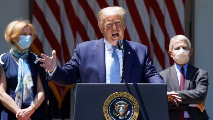 Chính quyền của Tổng thống Trump tiếp tục gây áp lực lên Trung Quốc bằng quy định hạn chế nguồn cung với công ty công nghệ hàng đầu của Trung Quốc Huawei - Ảnh: Reuters