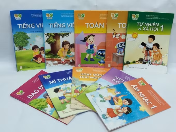 Theo Bộ GD&ĐT thì việc Bộ không biên soạn sách giáo khoa sẽ tạo điều kiện cho công tác xã hội hóa (ảnh TL).