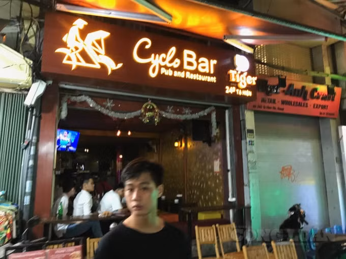 Một số quán Bar, Massage đã bắt đầu hoạt động trở lại