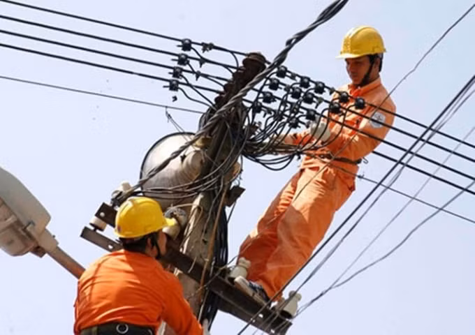 Bảo đảm cấp điện ổn định mùa nắng nóng năm 2020. Ảnh: PV