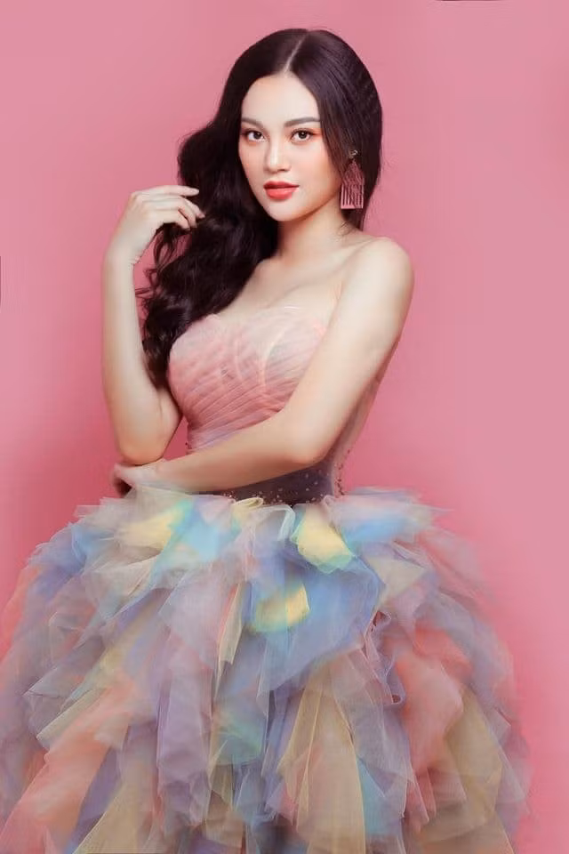 cao thùy linh