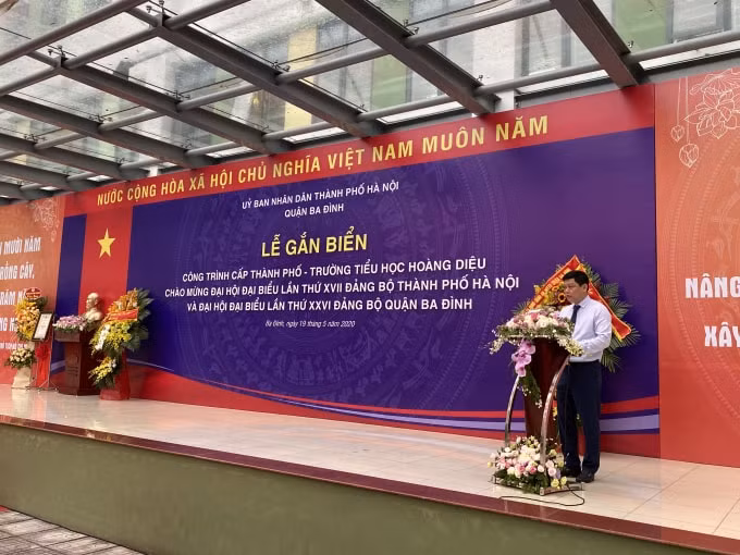 Chủ tịch UBND Quận Ba Đình phát biểu tại buổi lễ. Ảnh: Thủy Tiên