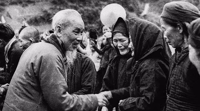 ky niem 130 nam ngay sinh chu tich ho chi minh 19 5 1890 19 5 2020 bac song nhu troi dat cua ta hinh 1