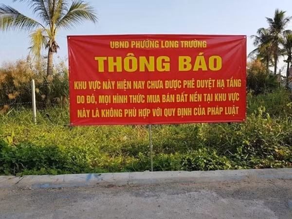 Dự án ma của Công ty King Home Land ở quận 9 bị chính quyền cảnh báo. Ảnh: TNO