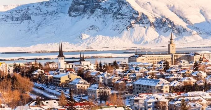 Iceland sẽ mở cửa đón khách du lịch từ ngày 15/6 và trở thành quốc gia đầu tiên ở châu Âu khai thác du lịch hậu đại dịch Covid-19 - Ảnh: Internet