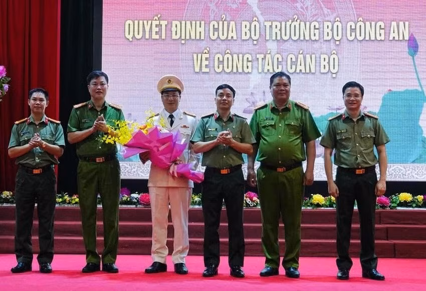 dai ta do thanh binh duoc bo nhiem lam giam doc cong an tinh hoa binh hinh 1
